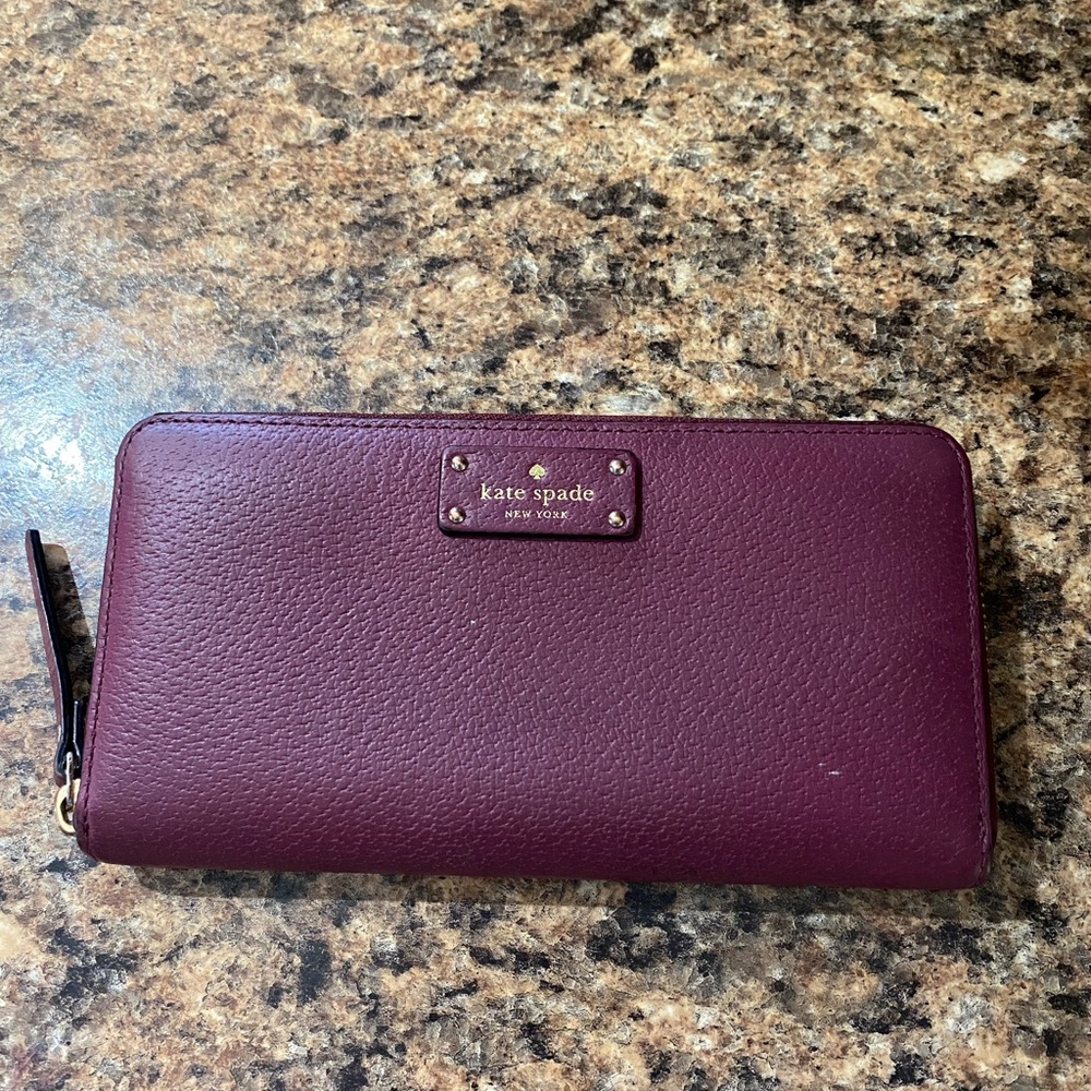 Kate spade ♠️ large zippy wallet